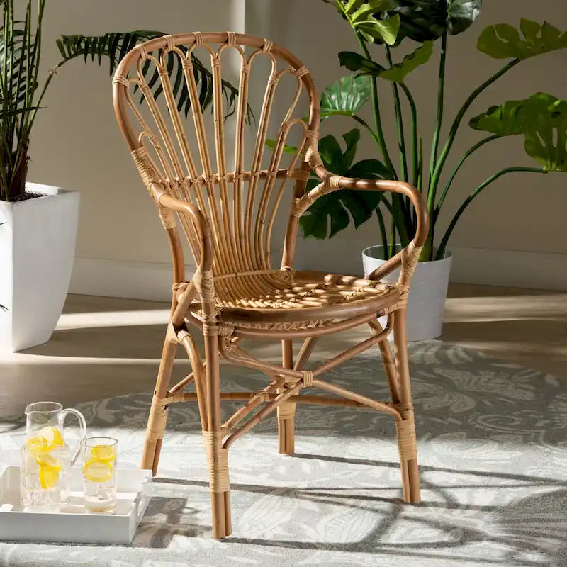 Chaise de salle à manger en rotin naturel avec accoudoirs incurvés et dossier ajouré – Unité