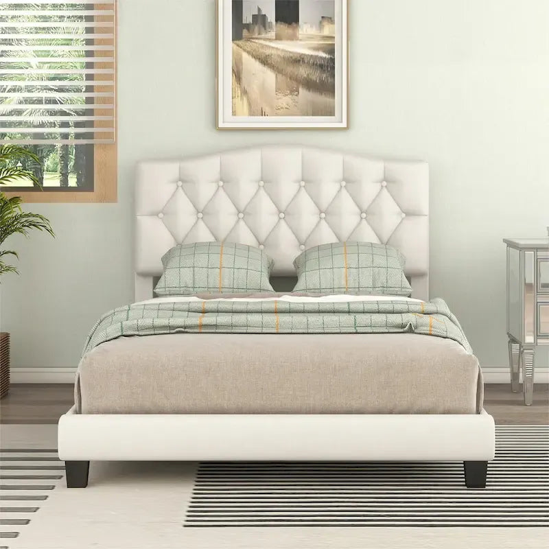 Lit plateforme rembourré en tissu gris avec tête de lit capitonnée en losange – Double / Queen / King – Individuel/Couple
